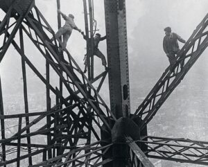 Dans les coulisses de la construction de la Tour Eiffel